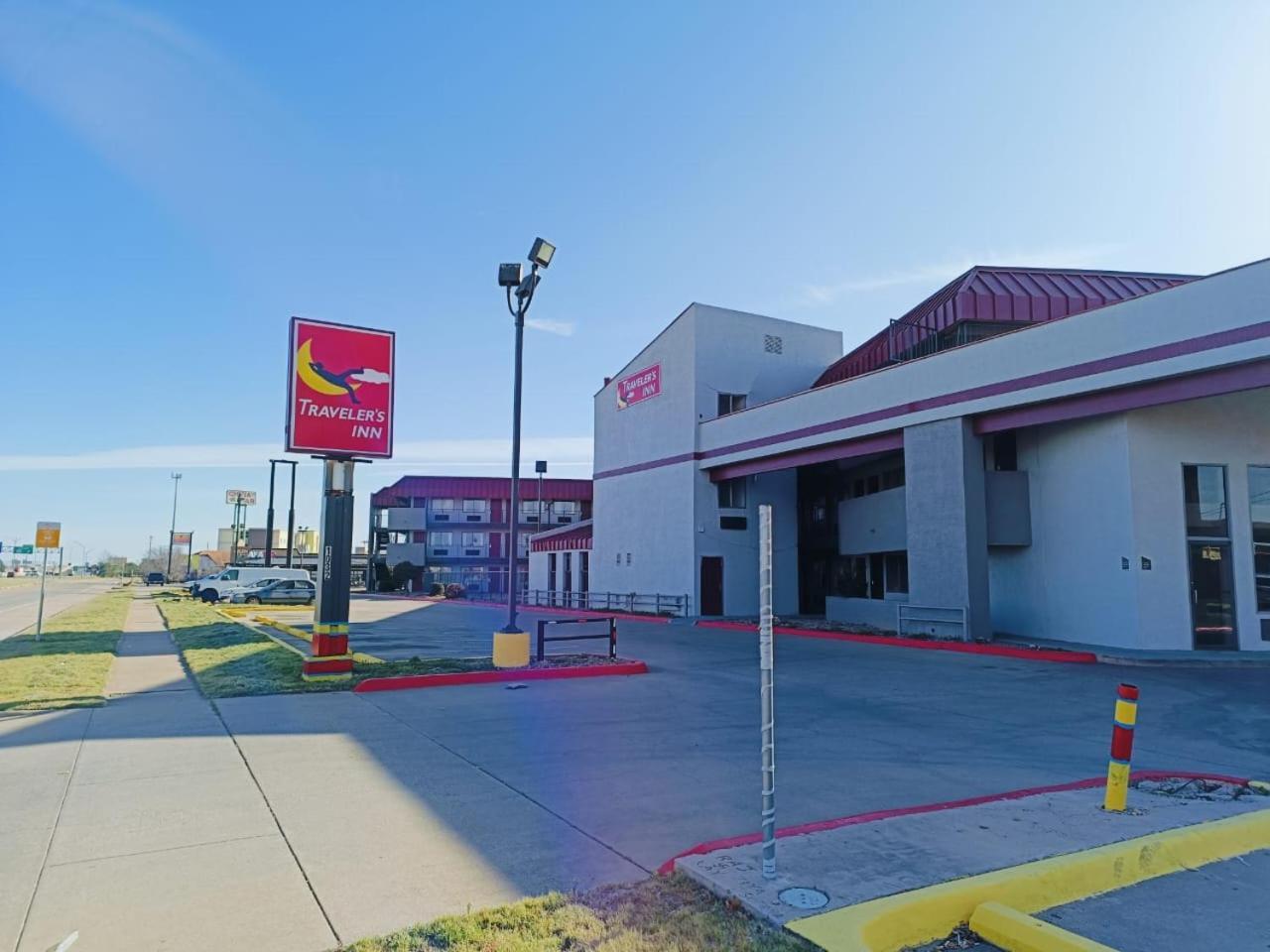 Travelers Inn By Oyo Wichita Falls Bagian luar foto